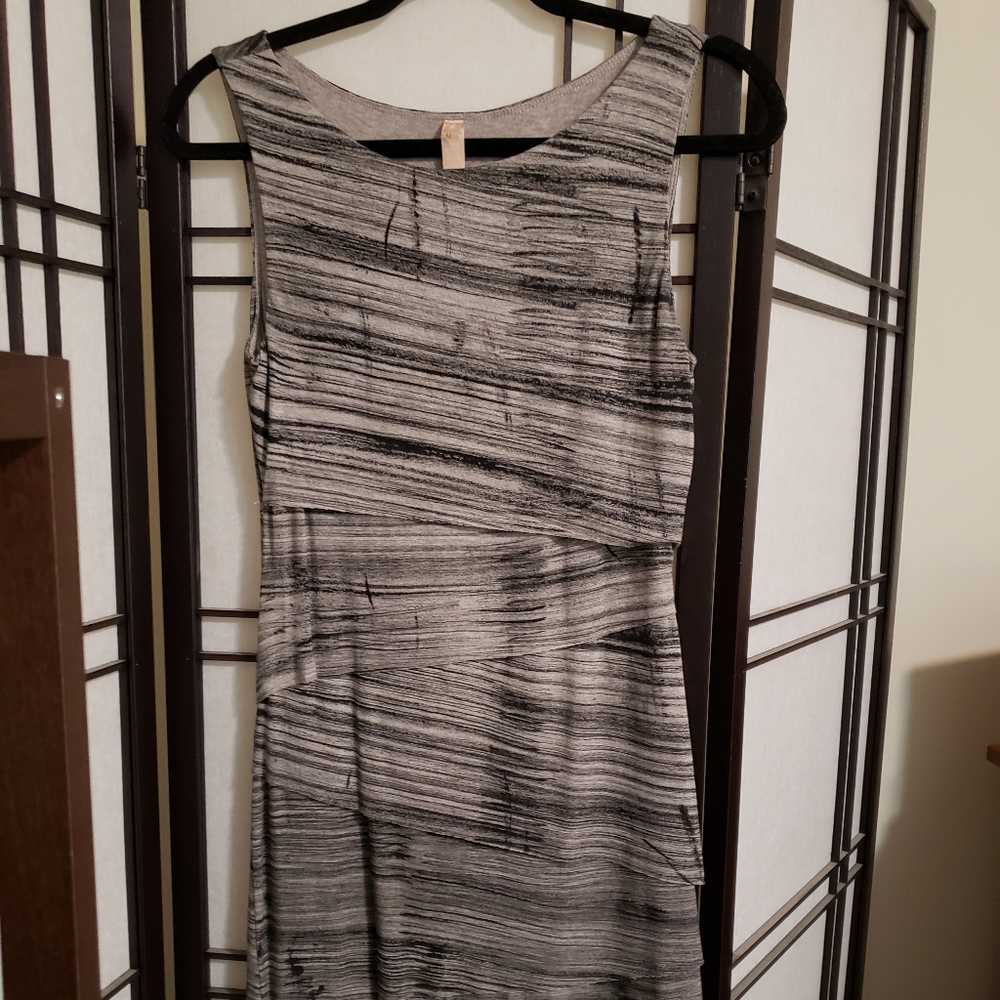 Bailey 44 layered bodycon dress size M EUC